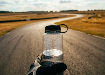Quanto de água um corredor realmente precisa por dia
